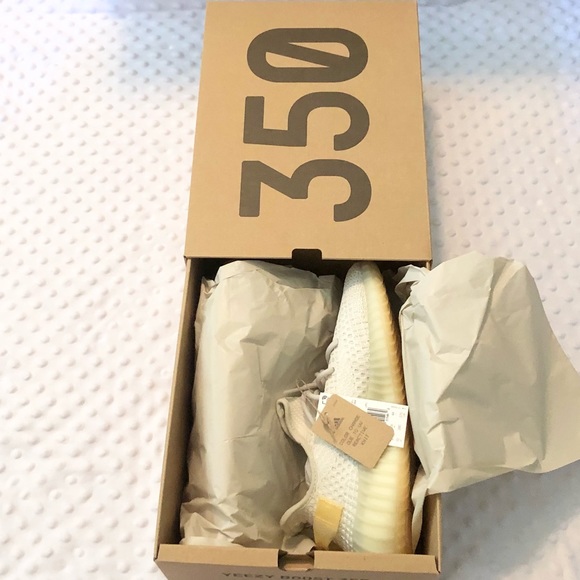 YEEZY Boost 350 V2 “Light” - Picture 5 of 8